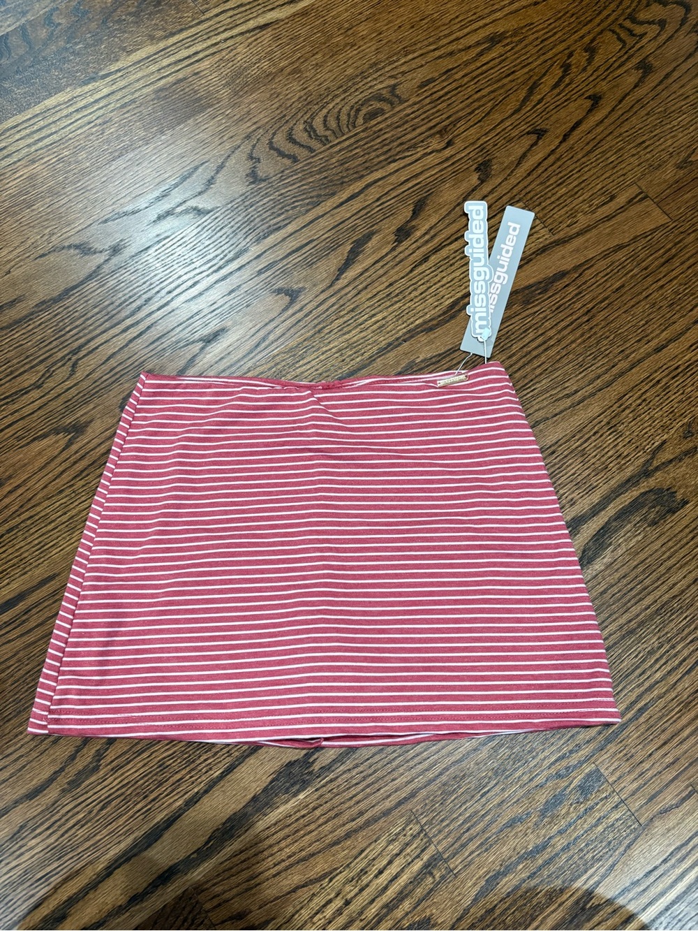 Red striped skort